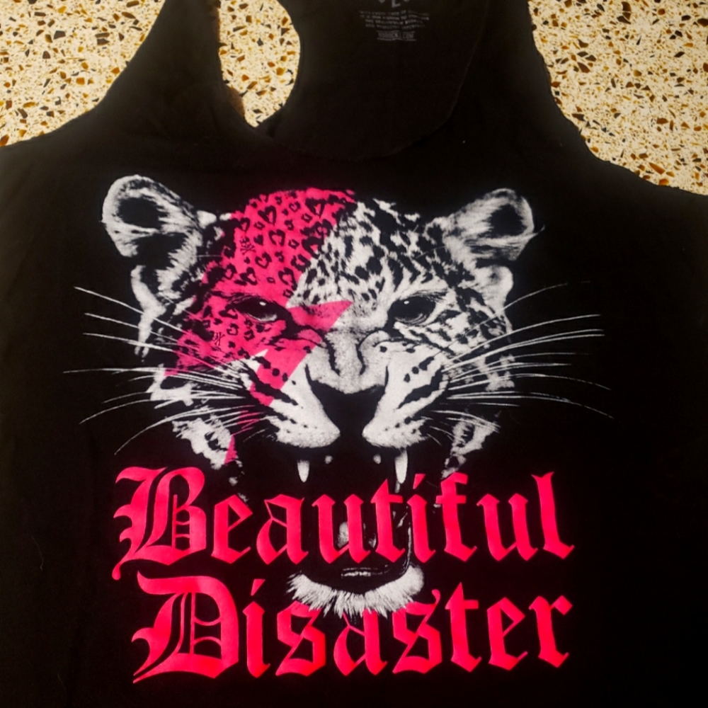 Beautiful Disaster racetrack tank